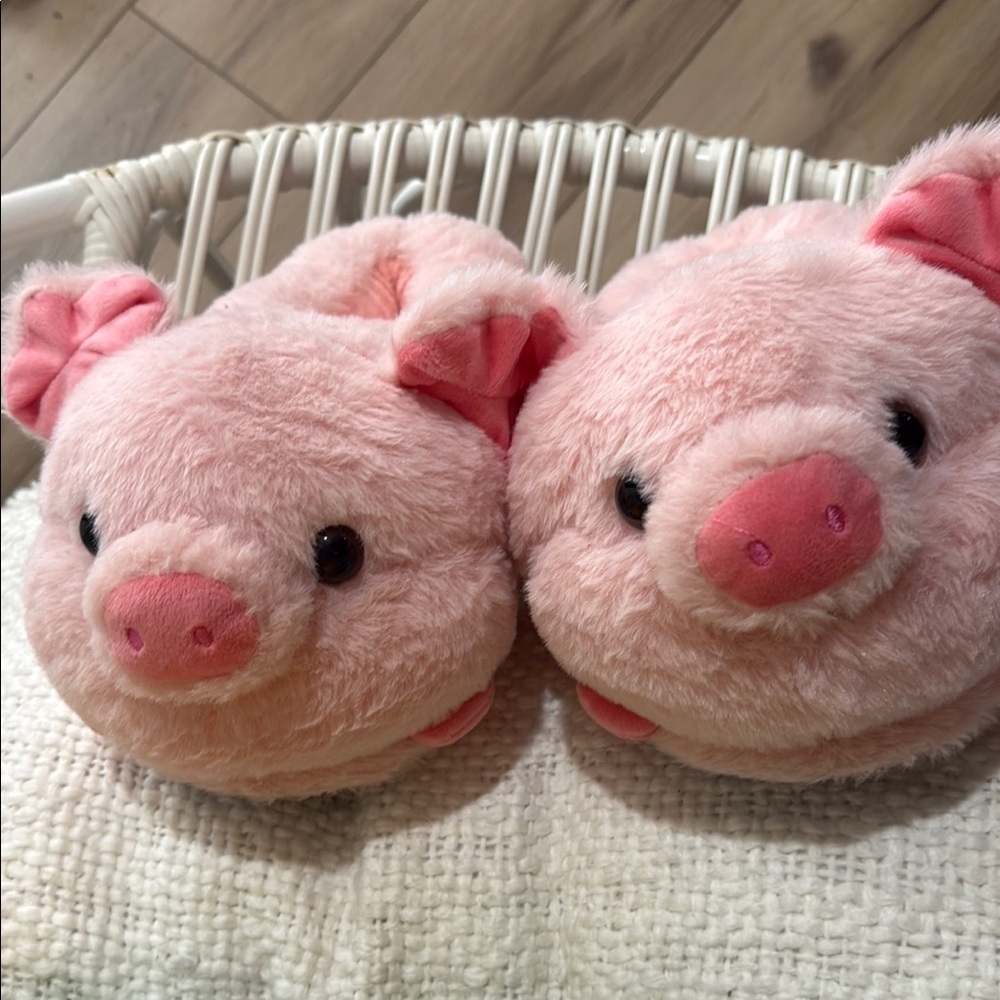 Peppa Pig Pink Plush Toy for Small Pets